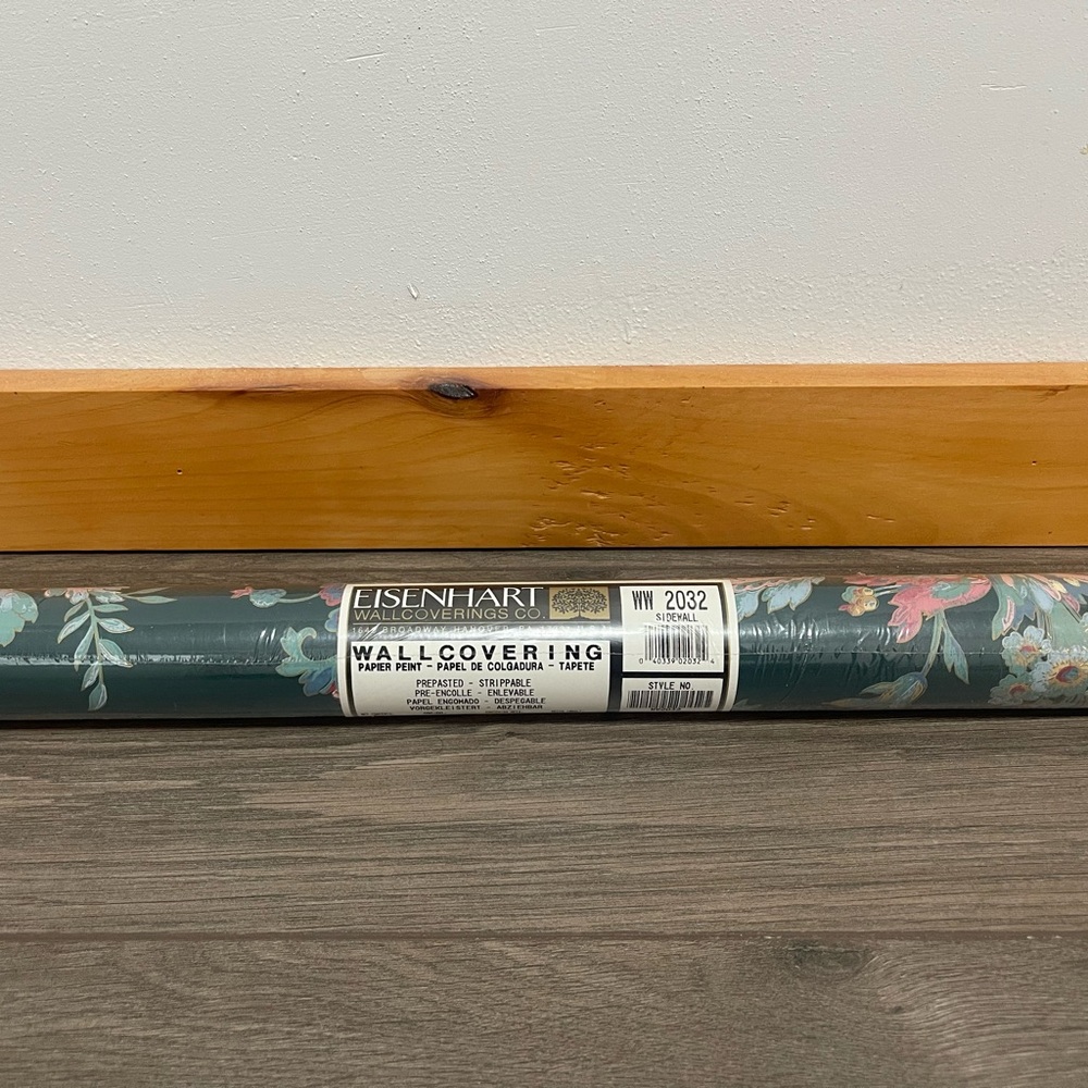 Eisenhart Wallpaper 2032 Green Wall Covering Roll Prepasted Made In USA